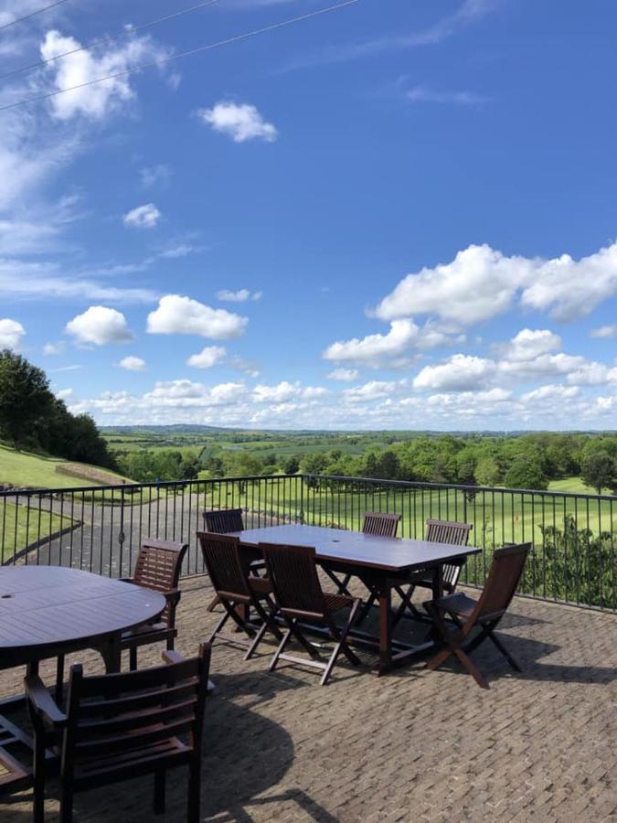 Hôtel Temple Golf Club à Lisburn Extérieur photo